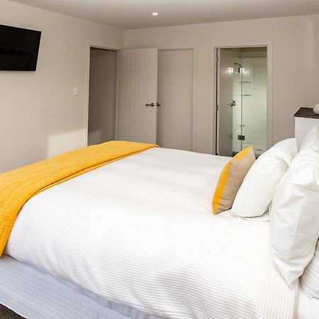 Poppa Pete'S - Te Anau Holiday Home 외부 사진