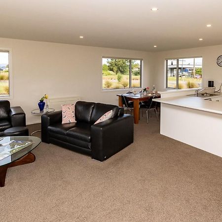 Poppa Pete'S - Te Anau Holiday Home 외부 사진