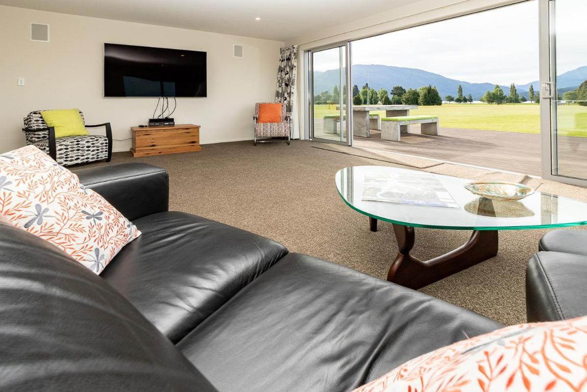 Poppa Pete'S - Te Anau Holiday Home 외부 사진